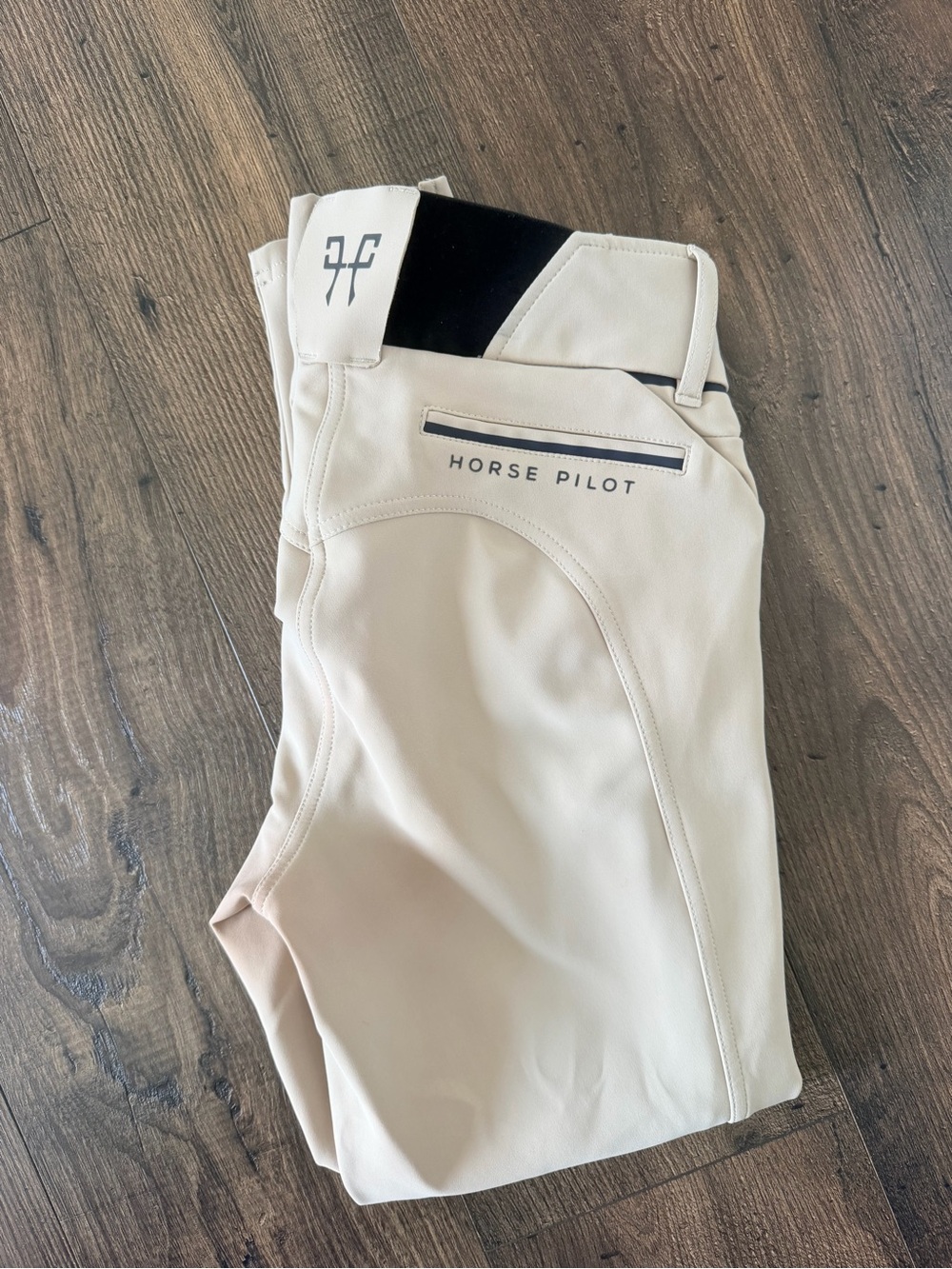 Women's Horse Pilot breeches - Picture 2 of 5